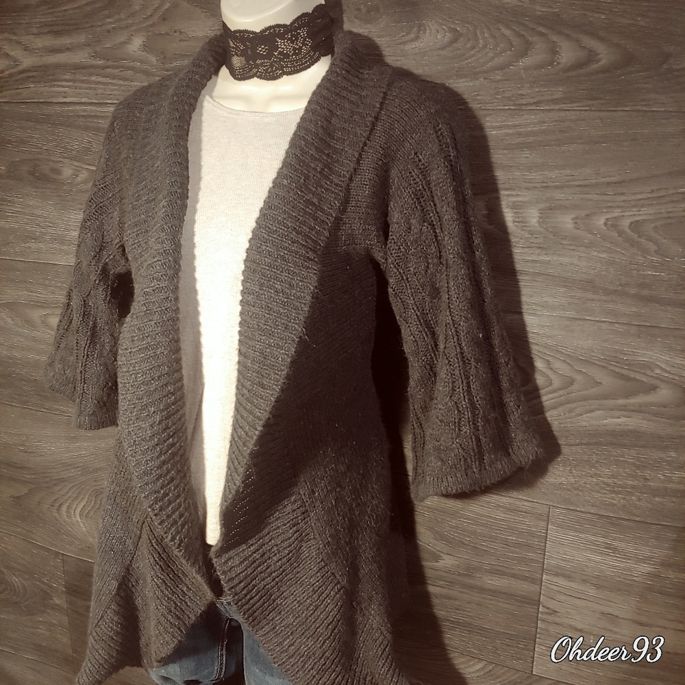 Absolutely gray knitted cardigan